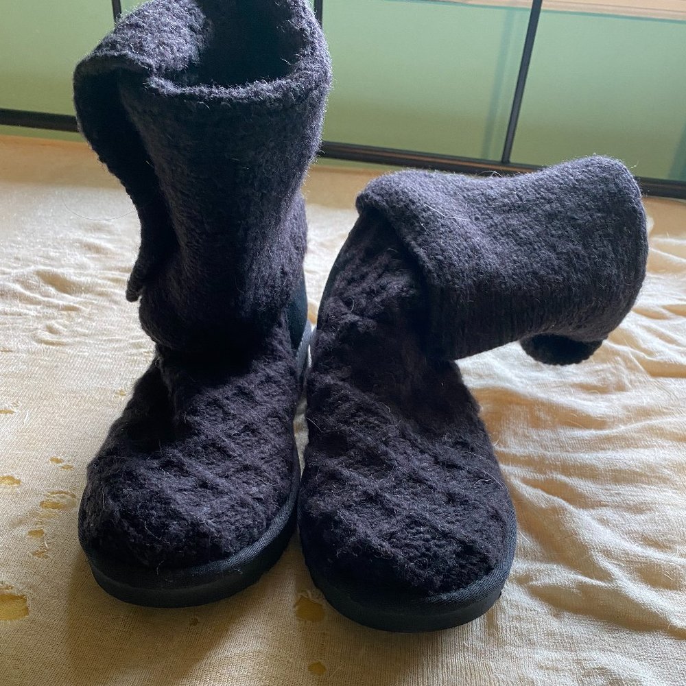UGG Lattice Cardy Black Knit Boots